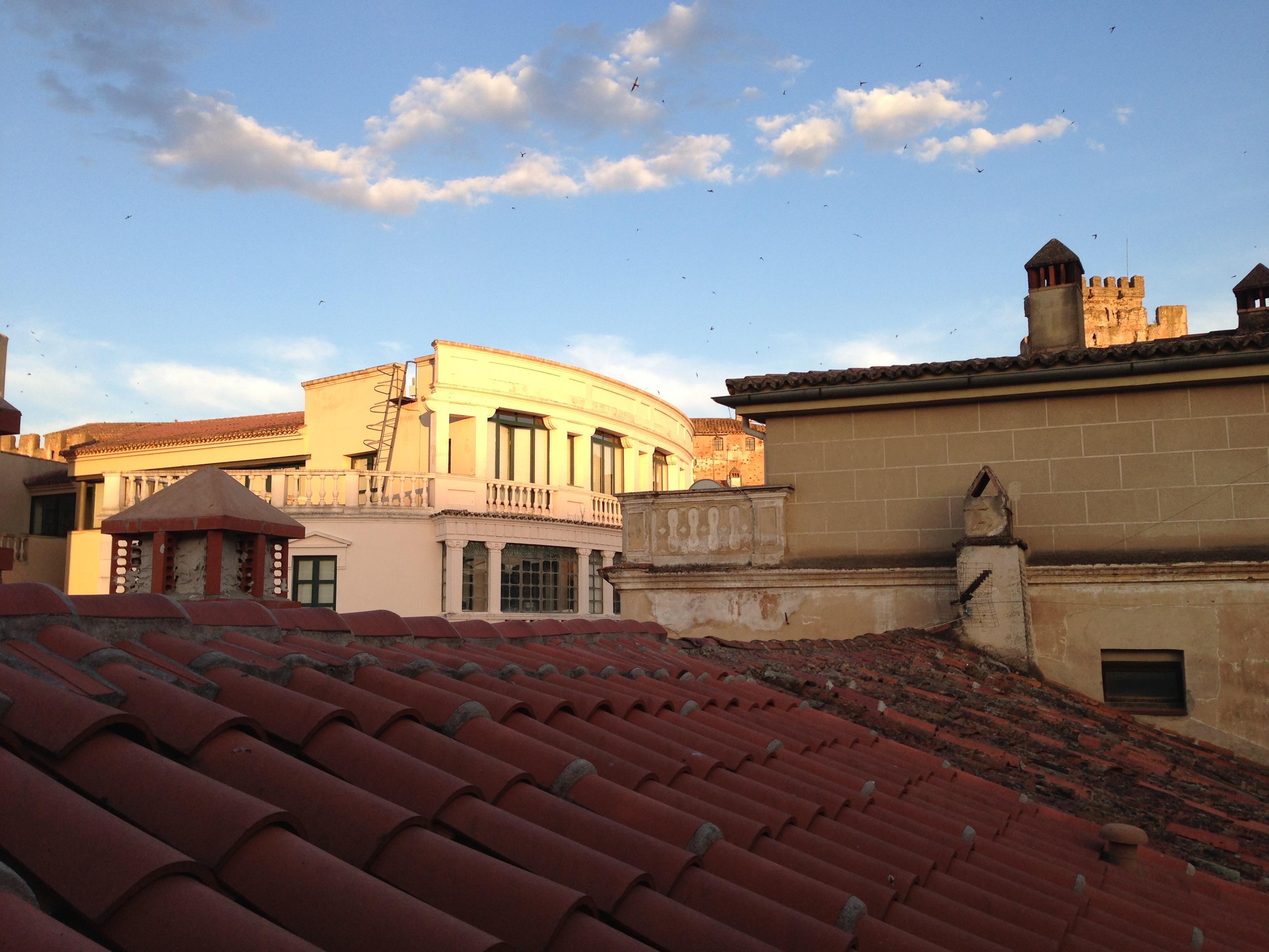 Kubik Hotel Caces Kültér fotó