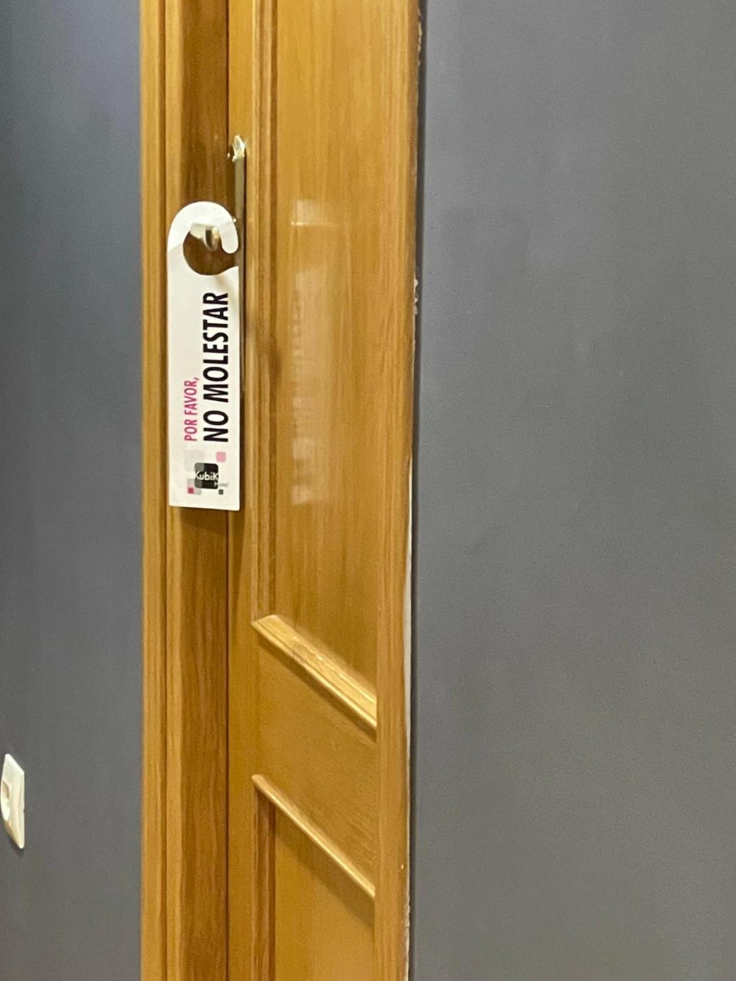 Kubik Hotel Caces Kültér fotó