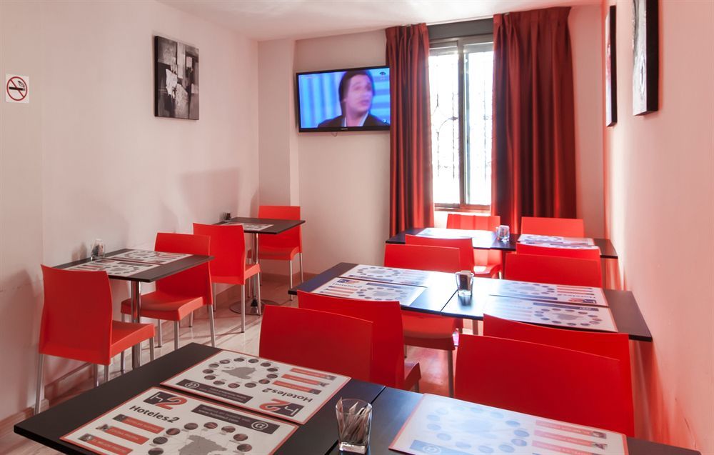 Kubik Hotel Caces Kültér fotó